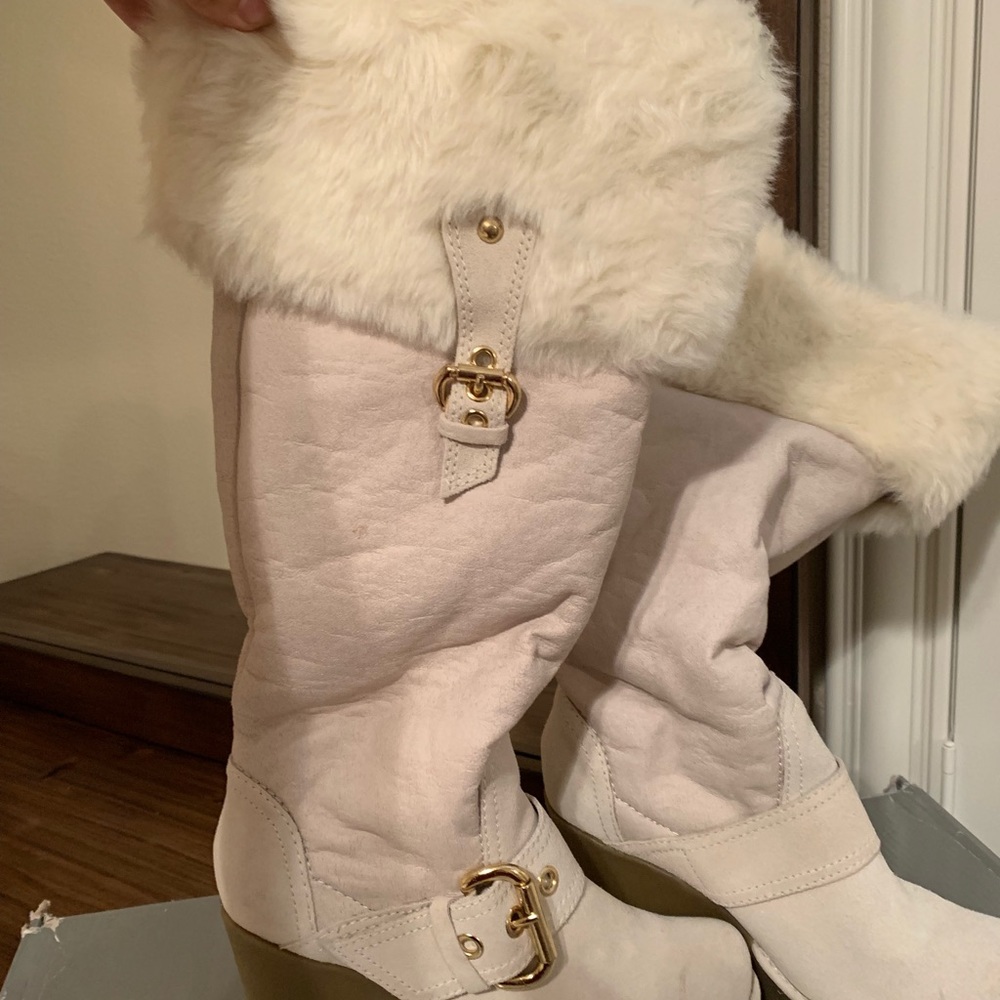 Tall winter boots
